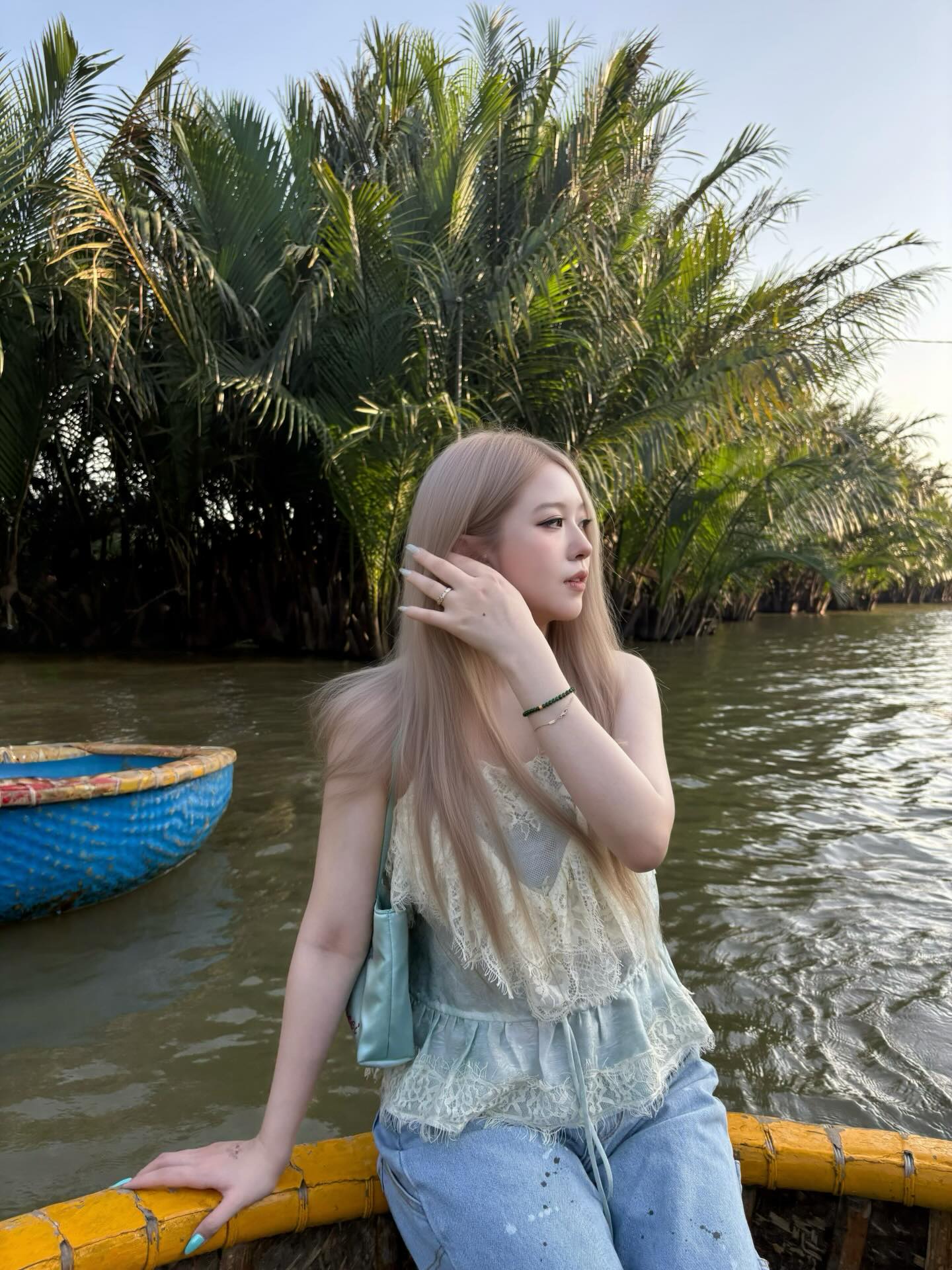 Ảnh: Instagram linh.theali3n