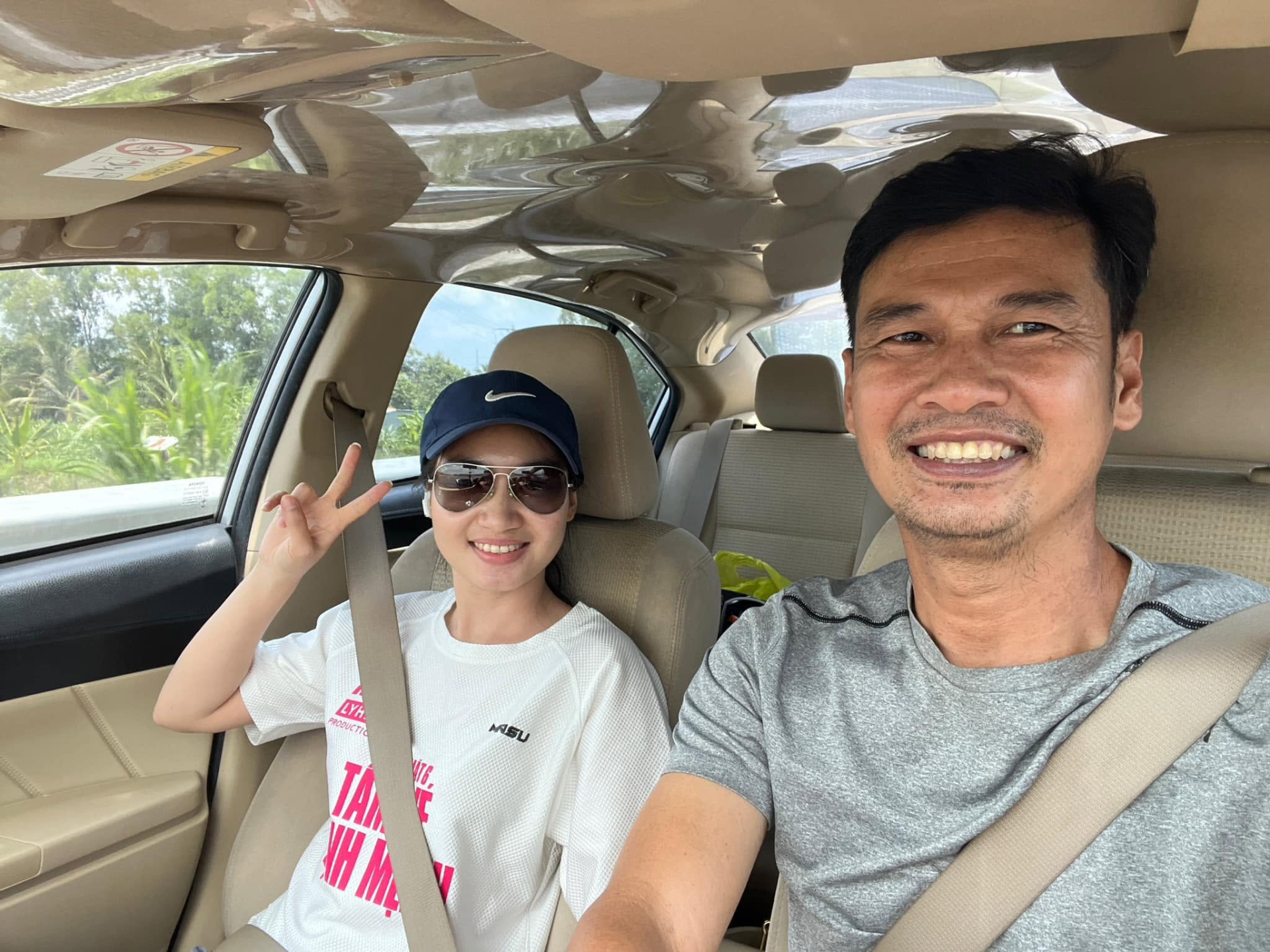 Căn nhà ở quê cô gái lấy chồng nghệ sĩ hơn mình 26 tuổi, là đại gia tưởng nhưng bị gắn mác “keo kiệt”