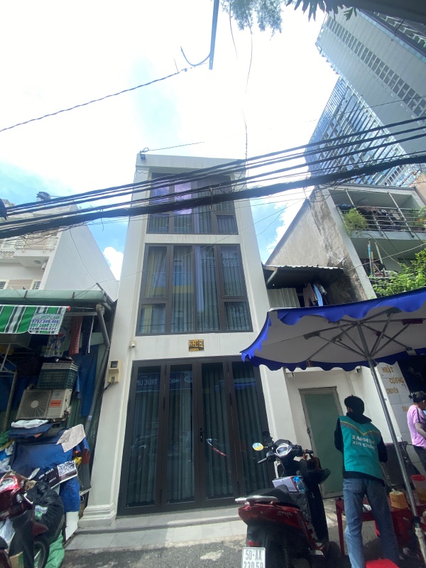 Căn nhà nơi xảy ra vụ việc gây xôn xao