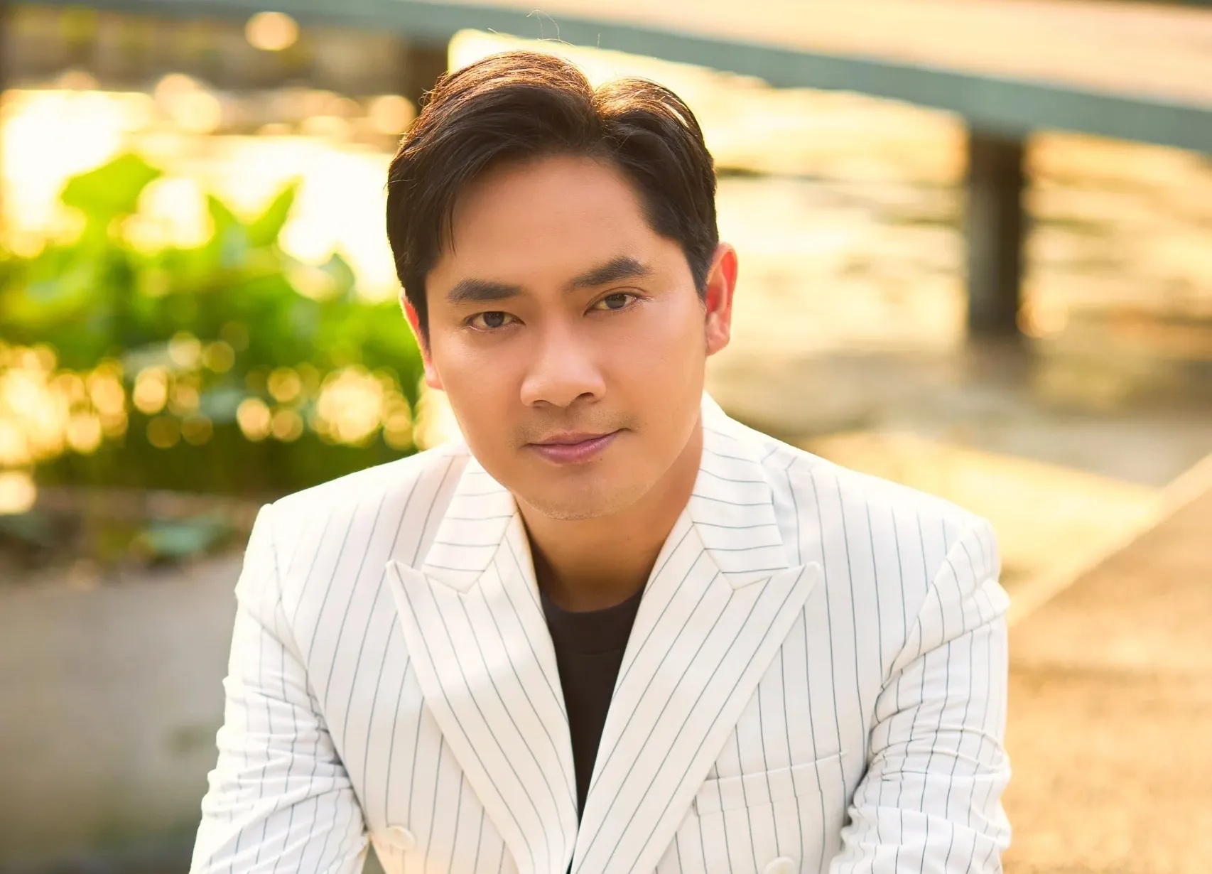 Đoạn clip đang cực viral của Trương Lăng Hách khiến 1 mỹ nam Việt bị chê cười
