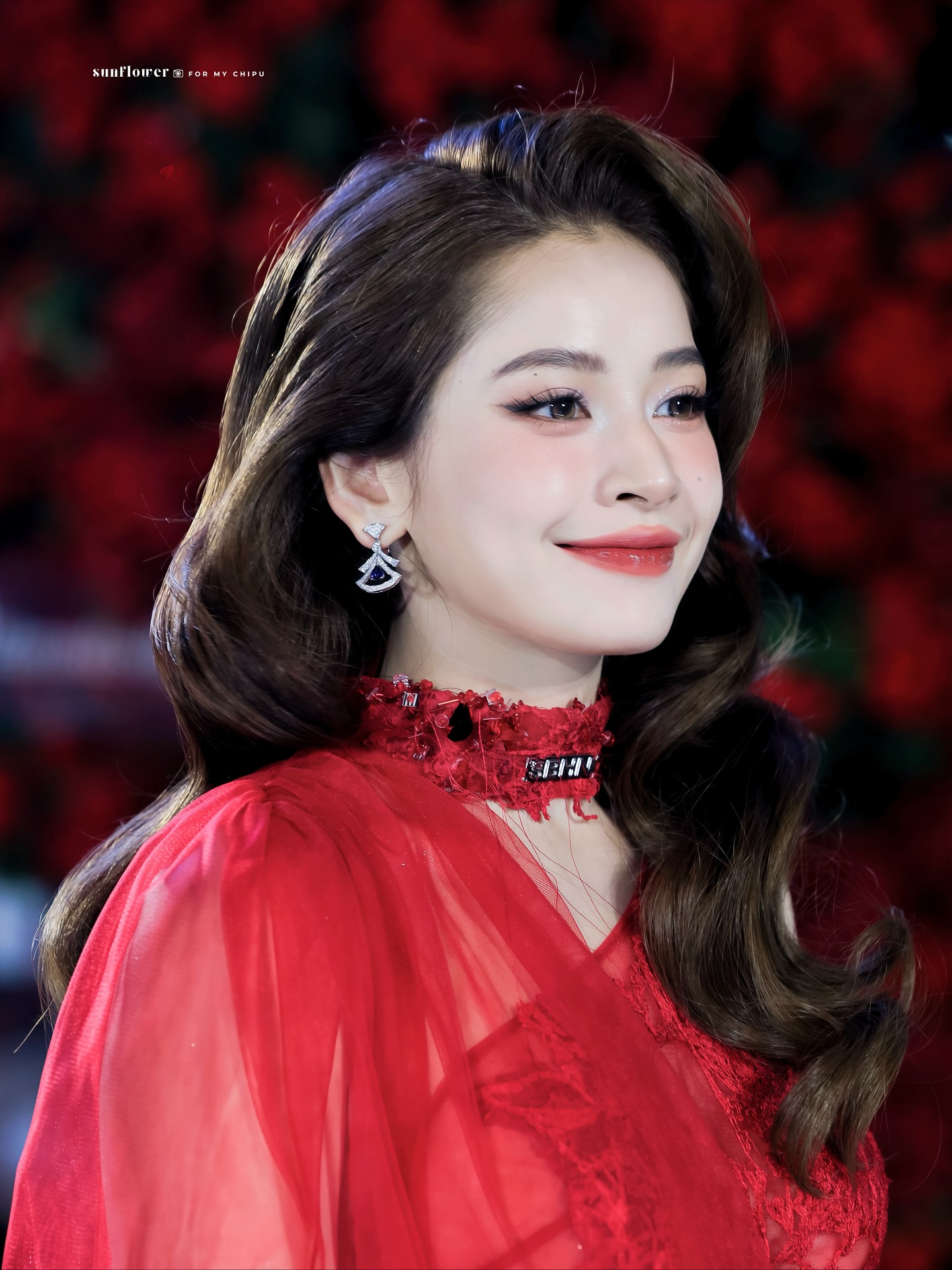 Chi Pu xây dựng lượng người hâm mộ riêng tại Trung Quốc, được mời tham gia nhiều chương trình giải trí sau thành công từ Đạp Gió