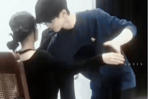 Kiếp nạn cam thường của Trương Lăng Hách, càng nhìn càng thấy giống ViruSs