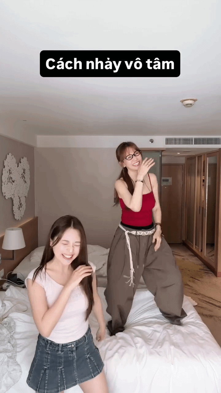Người phụ nữ khiến Trấn Thành mê mẩn gần 10 năm: Gương mặt ngọt ngào, gu thời trang U45 vẫn cứ cuốn
