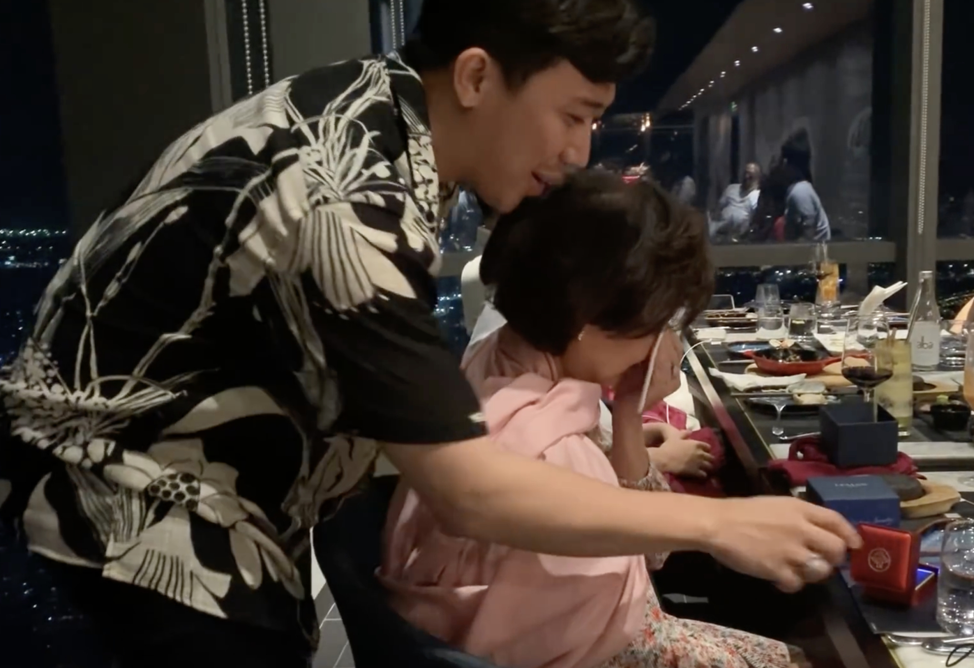 Ngôn ngữ tình yêu của Trấn Thành là kim cương, đem nhẫn hột to chiều chuộng không chỉ 1 người 