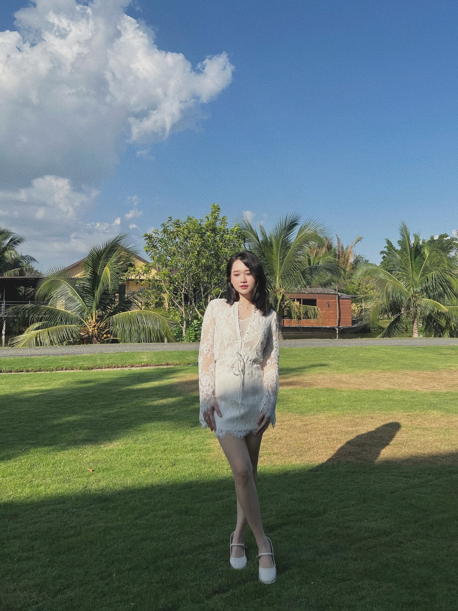 Ngọc nữ Vbiz từ đỉnh cao rơi xuống vực thẳm vì tăng 30kg, biến mất khỏi showbiz bây giờ ra sao?