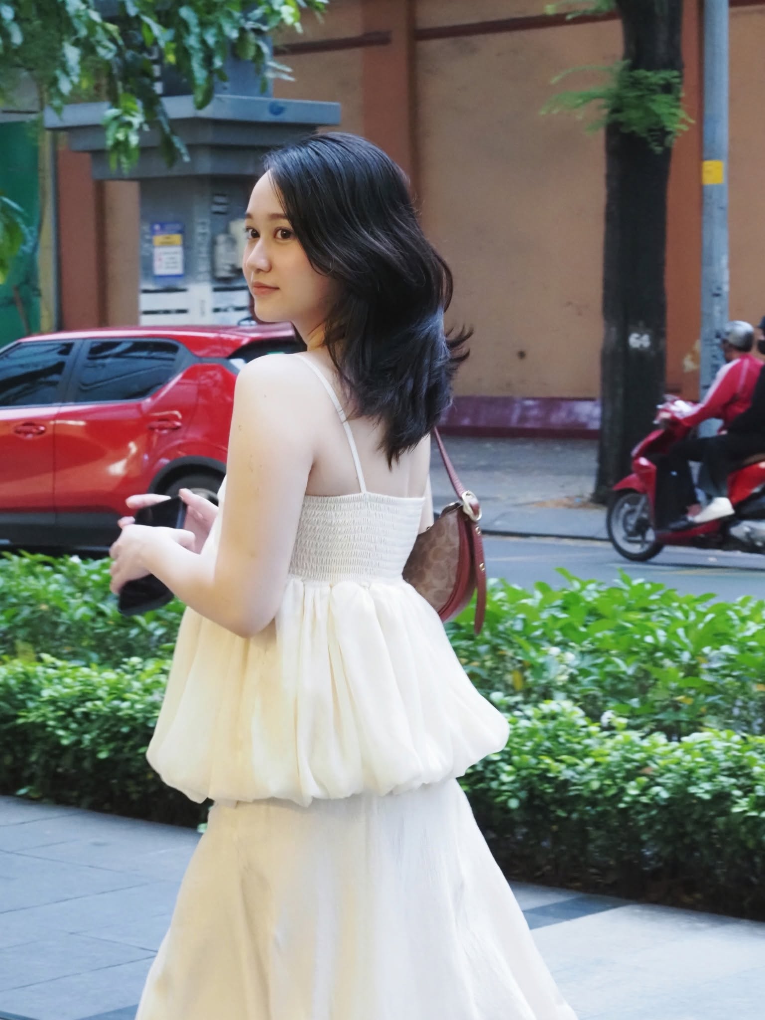 Ngọc nữ Vbiz từ đỉnh cao rơi xuống vực thẳm vì tăng 30kg, biến mất khỏi showbiz bây giờ ra sao?