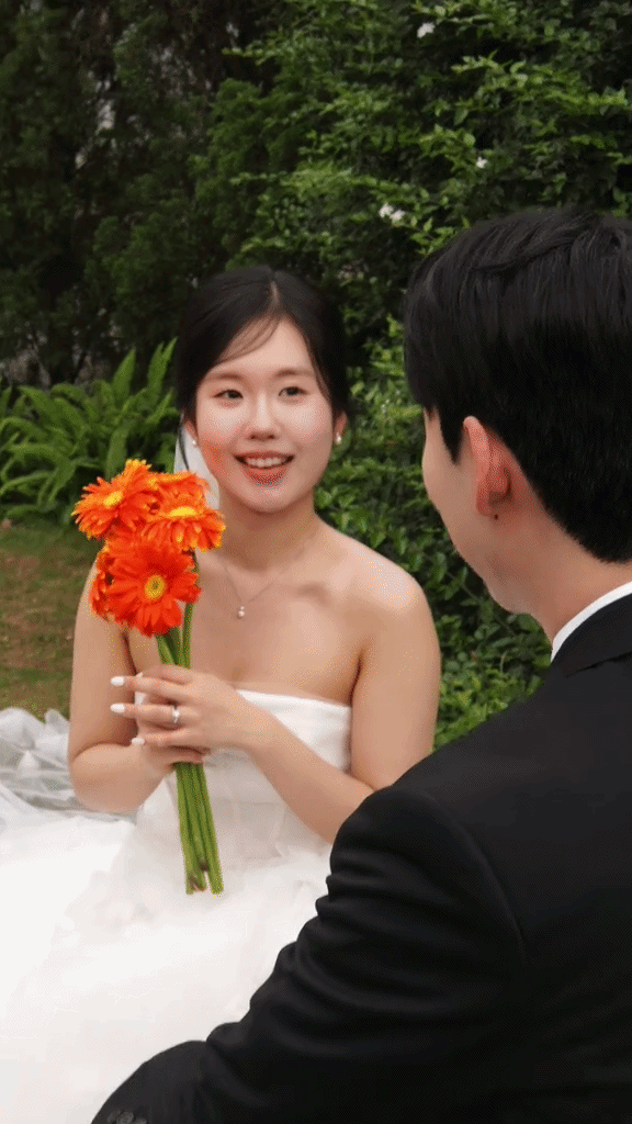 Sống đủ lâu để thấy khách nước ngoài ùn ùn đến Việt Nam chụp ảnh cưới, tự hào vô cùng nước mình ơi!
