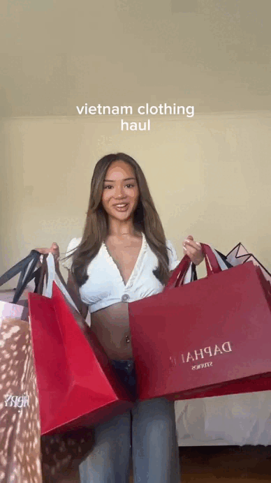 Thời tới kh&ocirc;ng cản kịp: Trend "shopping haul" đưa Việt Nam th&agrave;nh "tọa độ phải gh&eacute;", kh&aacute;ch quốc tế đi 1 lần l&agrave; muốn h&ograve;a tan lu&ocirc;n- Ảnh 3.
