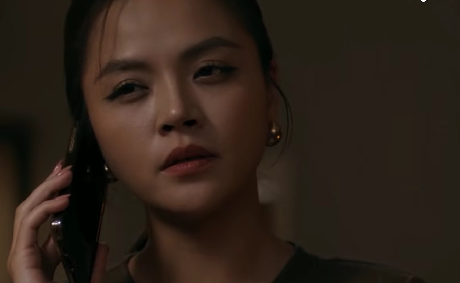 Ông trùm là chồng của Lan