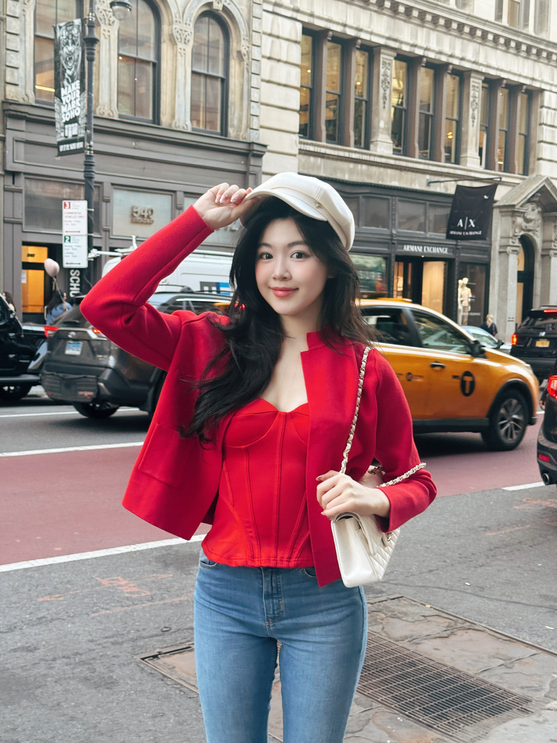 Công chúa Vbiz thả dáng ở New York: Mặc đẹp không trượt phát nào, cả thành phố hào nhoáng cũng thành phông nền cho cô