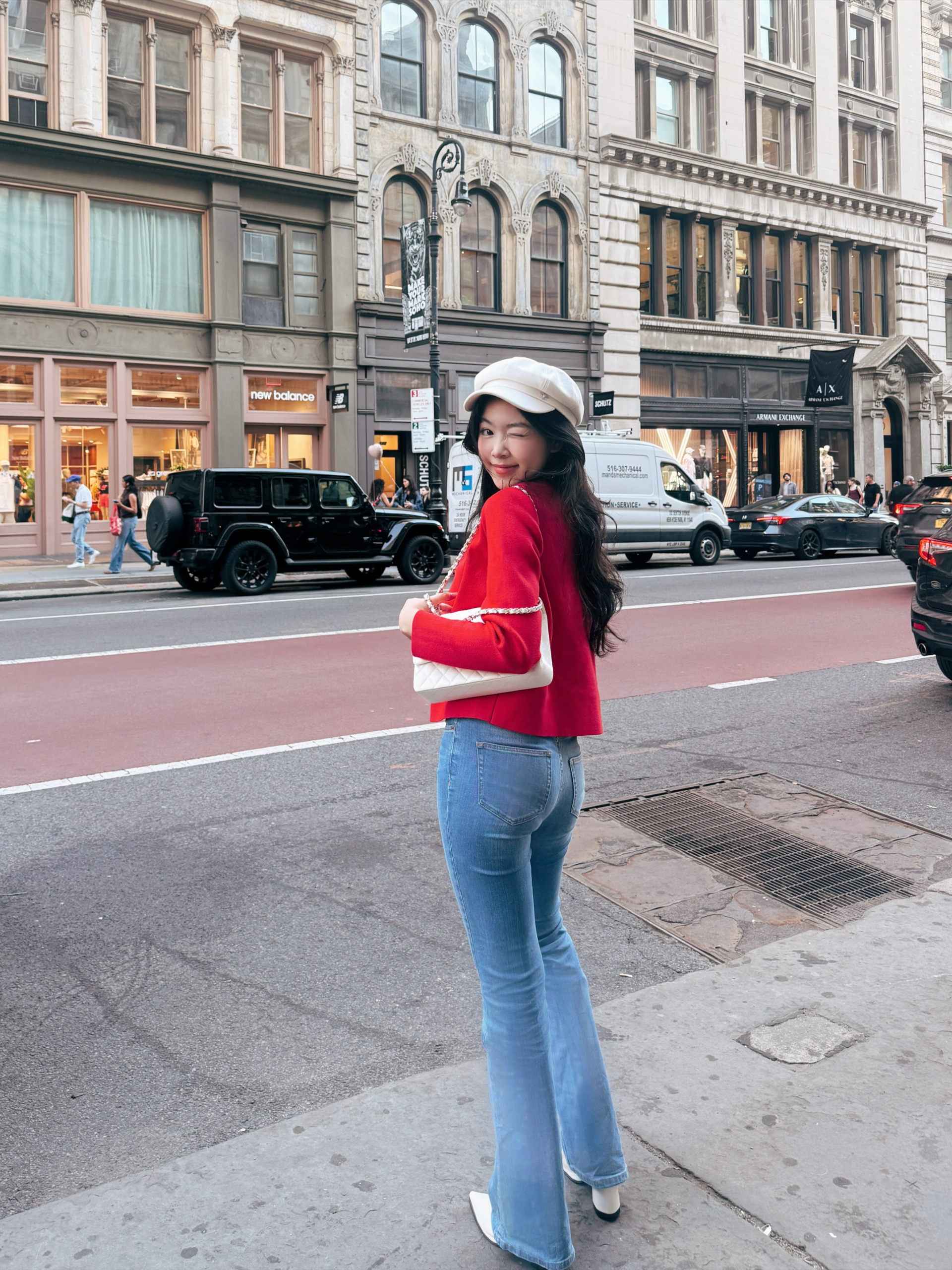 Công chúa Vbiz thả dáng ở New York: Mặc đẹp không trượt phát nào, cả thành phố hào nhoáng cũng thành phông nền cho cô