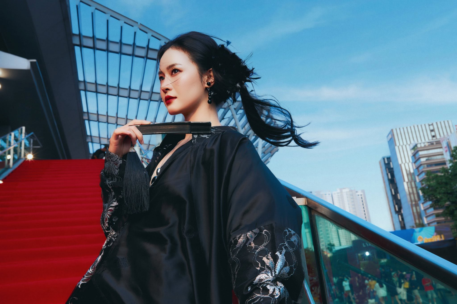 Không ai nhận ra “con gái Trương Ngọc Ánh”: Visual hao hao Đông Nhi và Lan Ngọc, 10 điểm từ mặt đến dáng