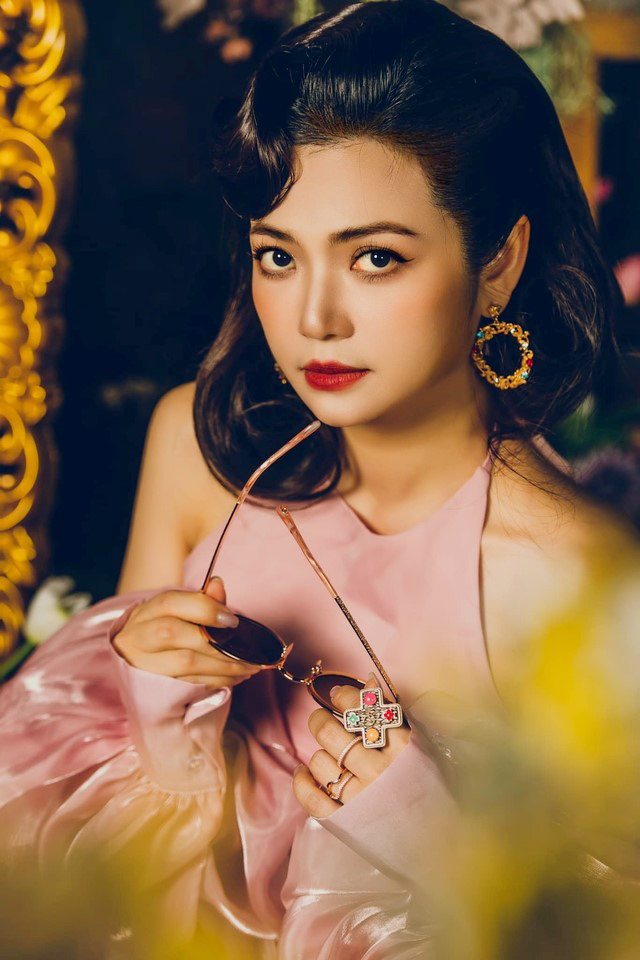 Mỹ nhân từ chối bom tấn giúp Phương Oanh đổi đời: Nhan sắc giống hệt Triệu Vy, U50 vẫn đẹp như gái đôi mươi