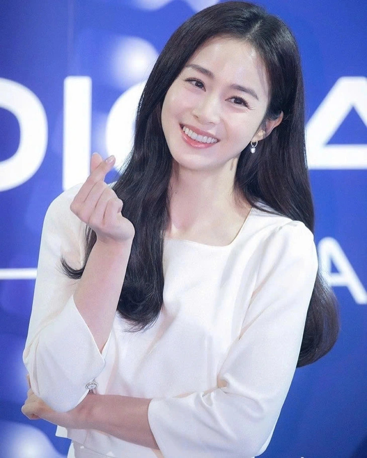 10 nữ diễn viên giàu nhất Hàn Quốc 2026: Song Hye Kyo có 1500 tỷ cũng chỉ xếp thứ 3, hạng 1 thắng đời tuyệt đối