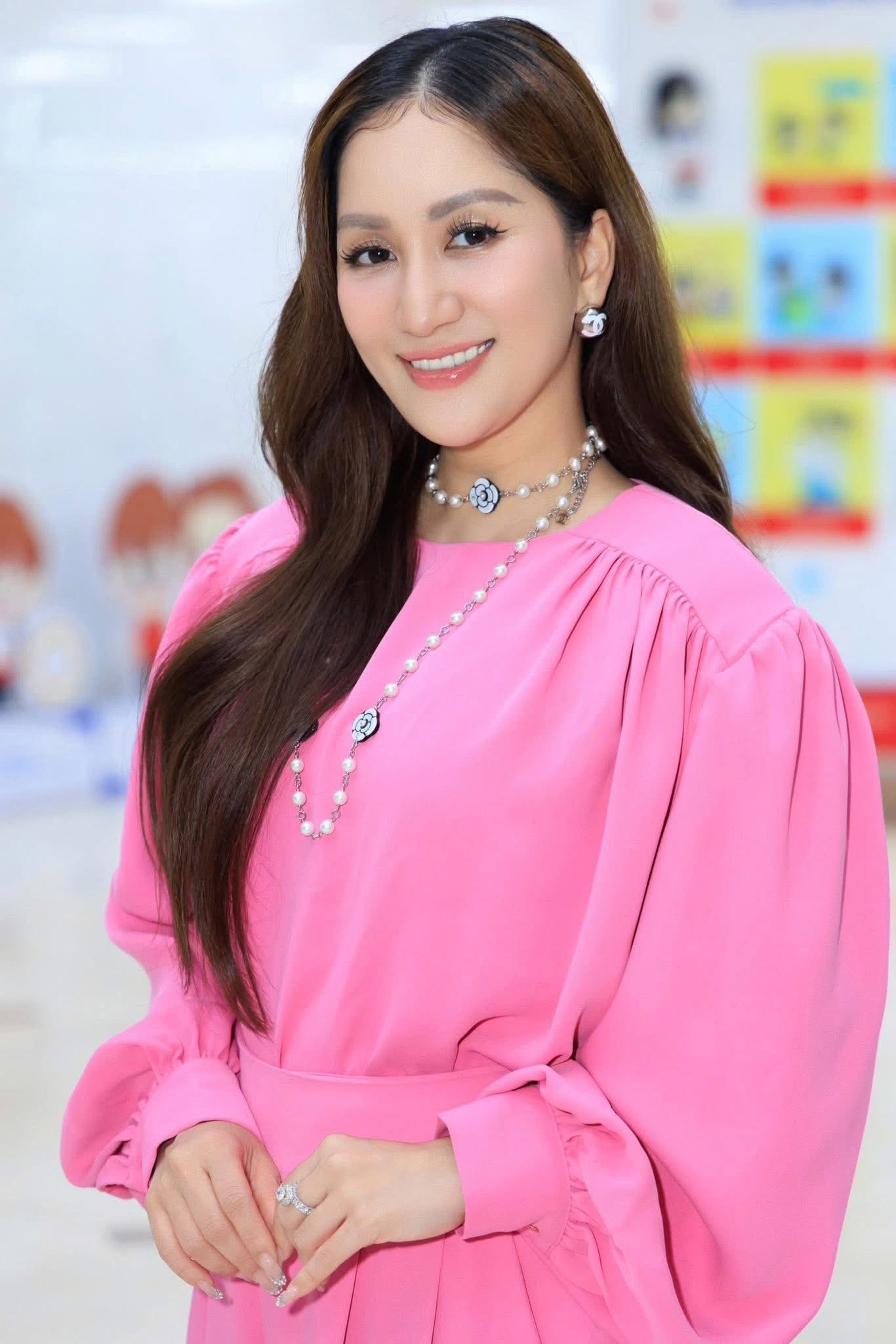 Khánh Thi được biết đến là một trong những kiện tướng dancesport hàng đầu Việt Nam. Ảnh: FBNV