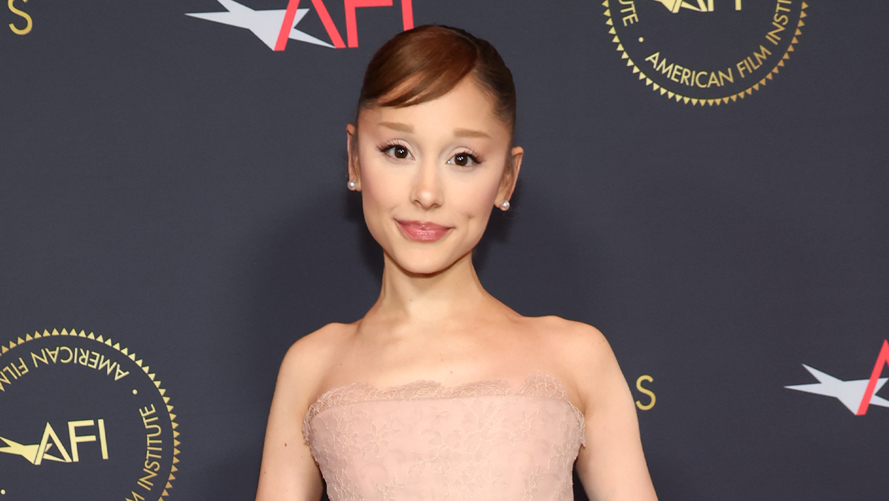 Ariana Grande sẽ tạm dừng hoạt động sau khi khép lại tour diễn