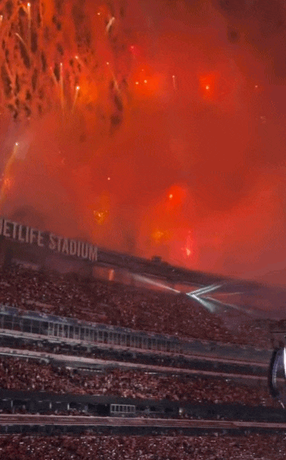 Concert với quy mô gần trăm nghìn khán giả vô cùng hoành tráng của BTS