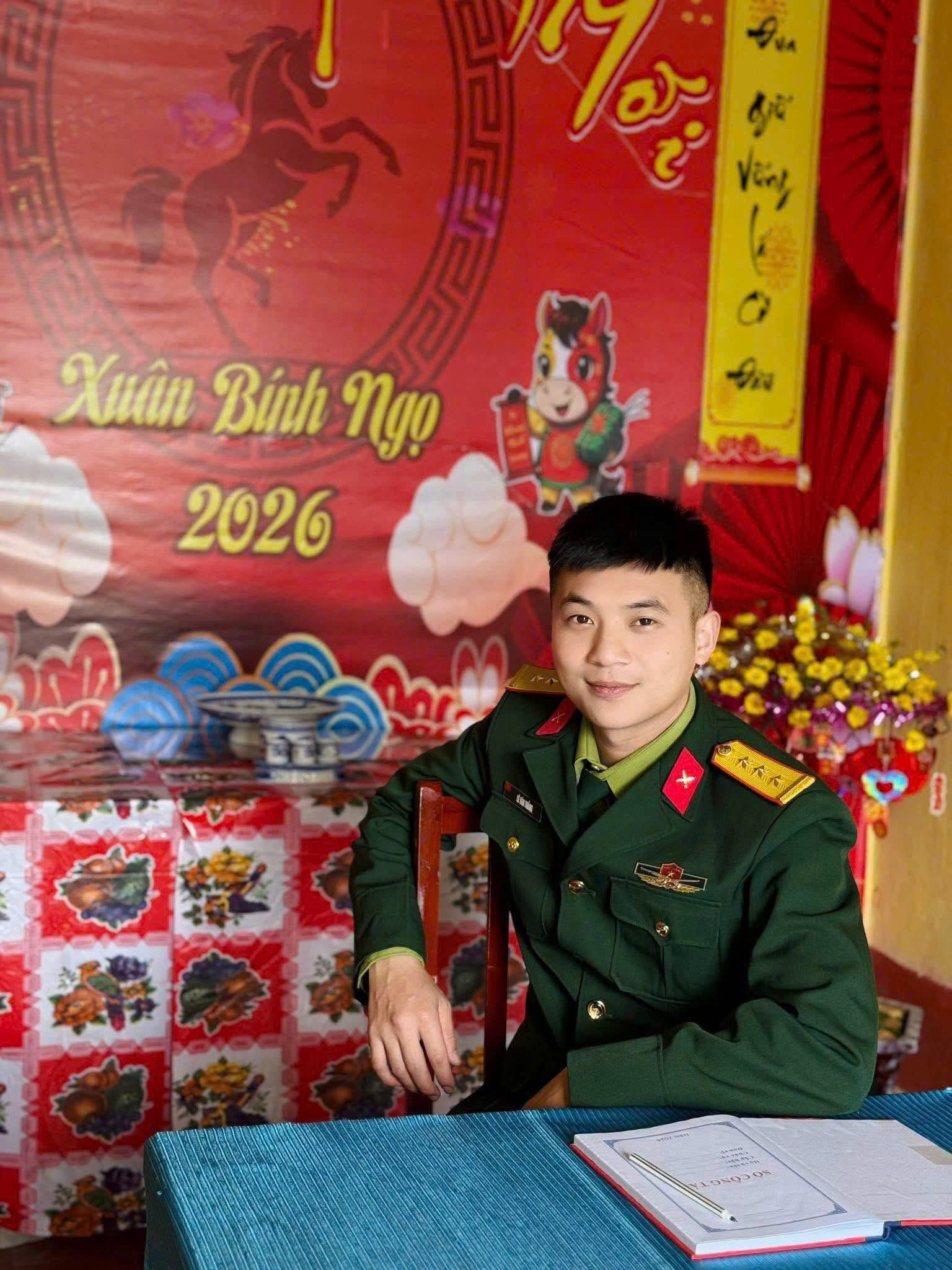   Ngày 18/6/2026, thông tin Thượng úy Lê Văn Thắng đột ngột qua đời ở tuổi 28 khiến gia đình, đồng đội và nhiều nghệ sĩ, khán giả bàng hoàng. Ảnh: FBNV  
