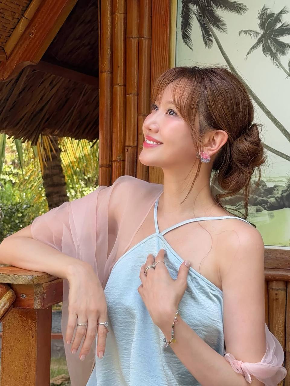 Hari Won tuổi 41: Cam thường quá nét, được khen hết lời nhờ 1 hành động