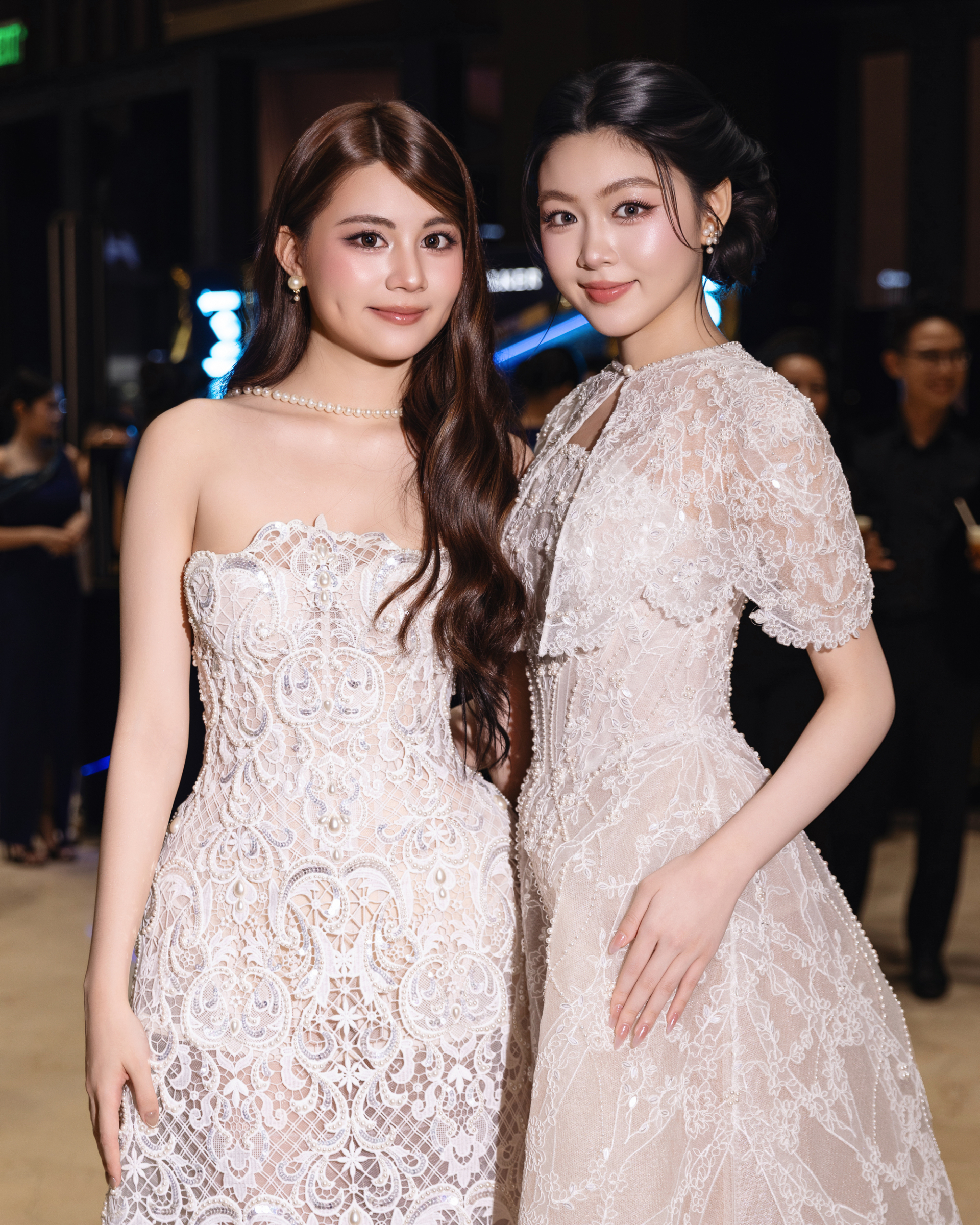 Lọ Lem và Hạt Dẻ - hai con gái của MC Quyền Linh chiếm spotlight vì visual sáng trưng.