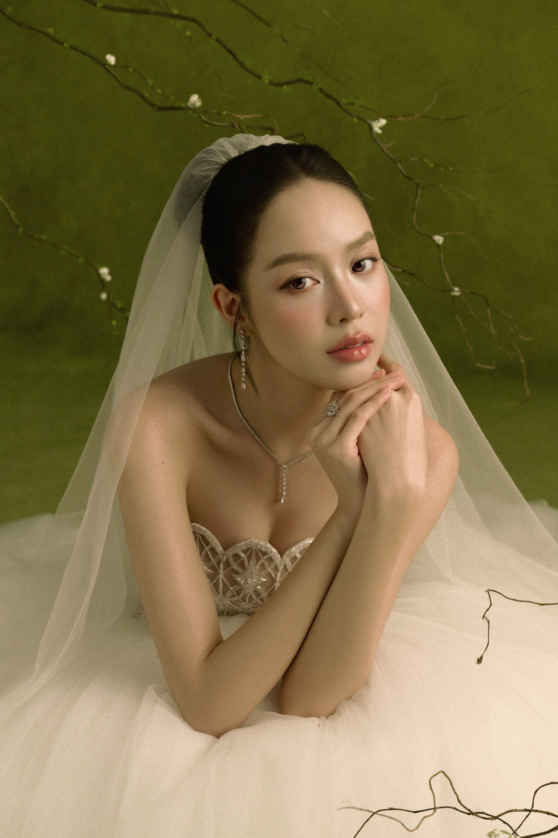 Hoa hậu Thanh Thủy làm cô dâu