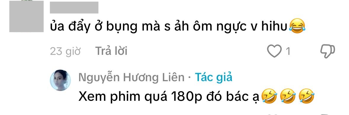 Tấm gương trong phòng phản chiếu cảnh Hương Liên đẩy chồng thiếu gia suýt té