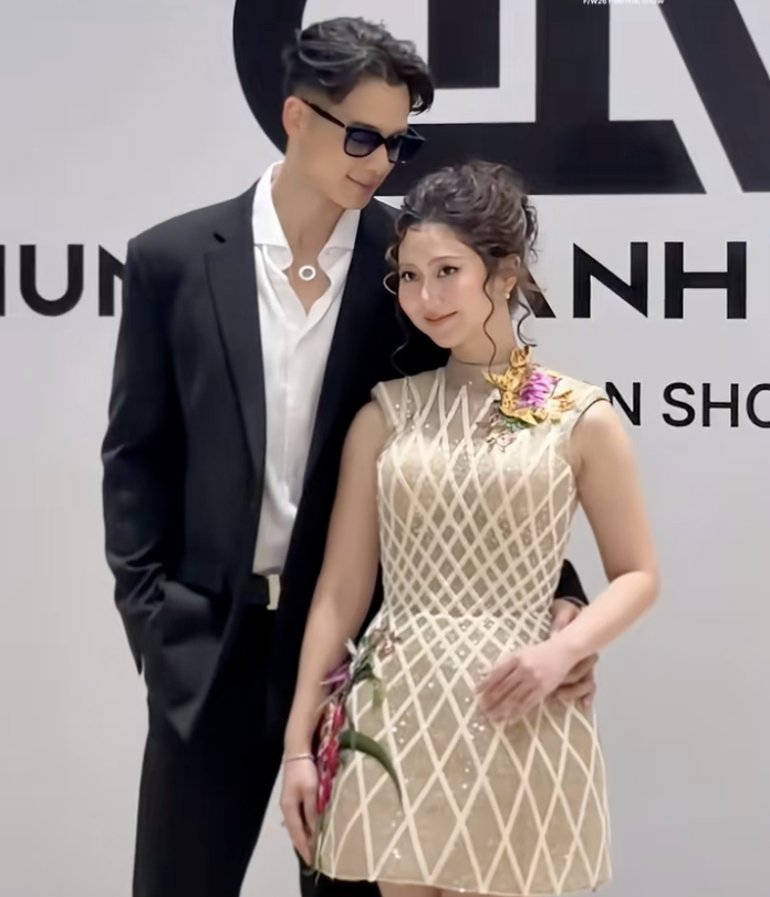 Cặp đôi có nhiều khoảnh khắc 
