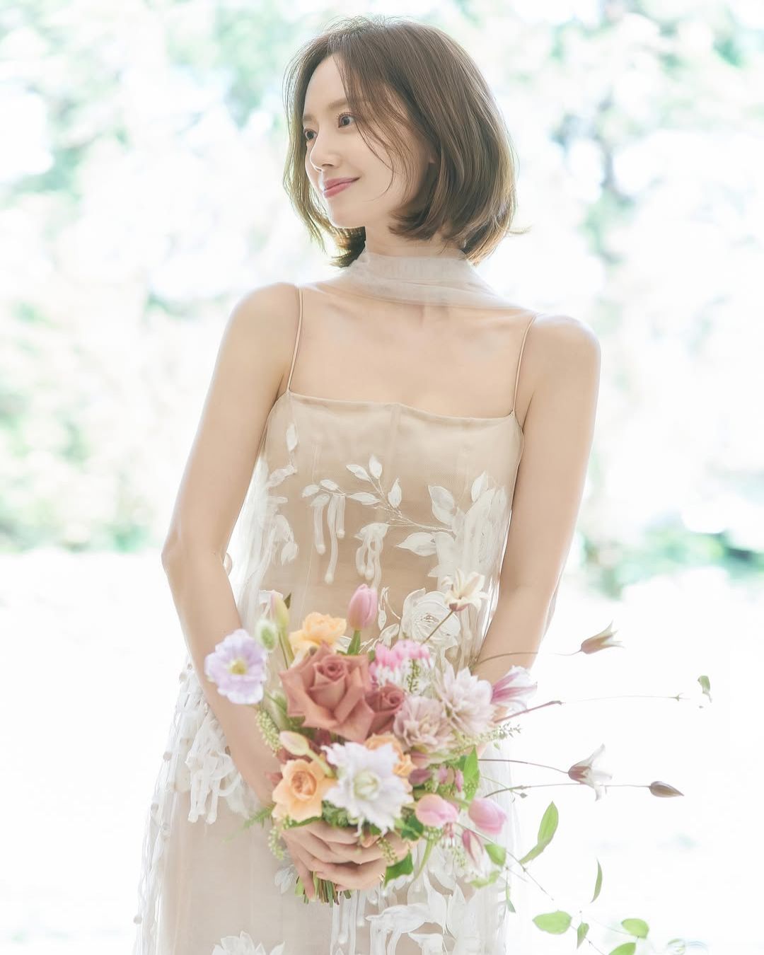 Mỹ nhân là nữ thần trong lòng Song Joong Ki và Lee Min Ho: Góc nào cũng đẹp mê mẩn, cẩn thận bị hớp hồn