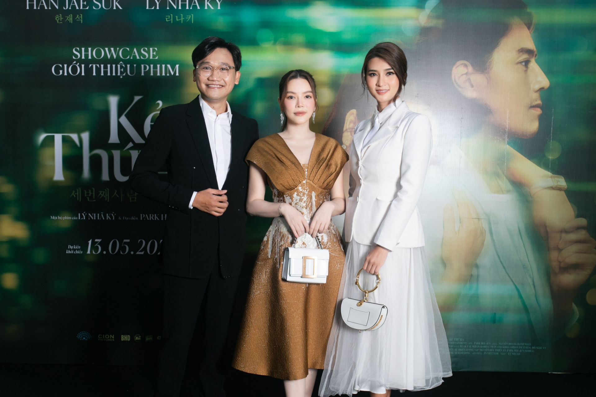 33 tỷ “cứu lấy sĩ diện” của Lý Nhã Kỳ