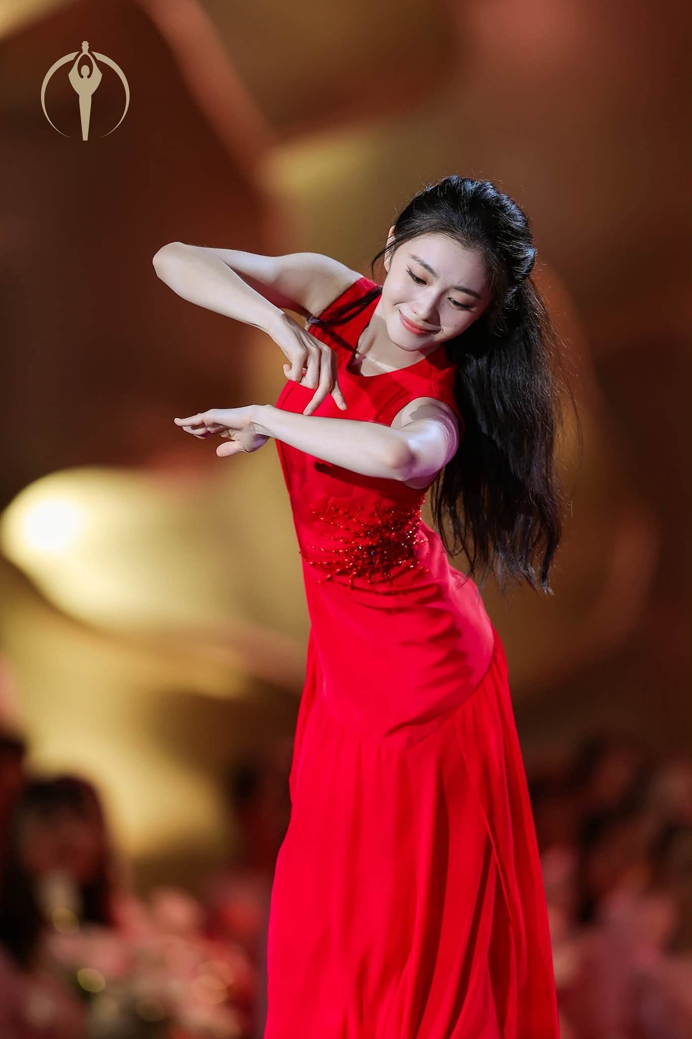 Nữ diễn viên trình diễn tiết mục múa Sơ Tâm.