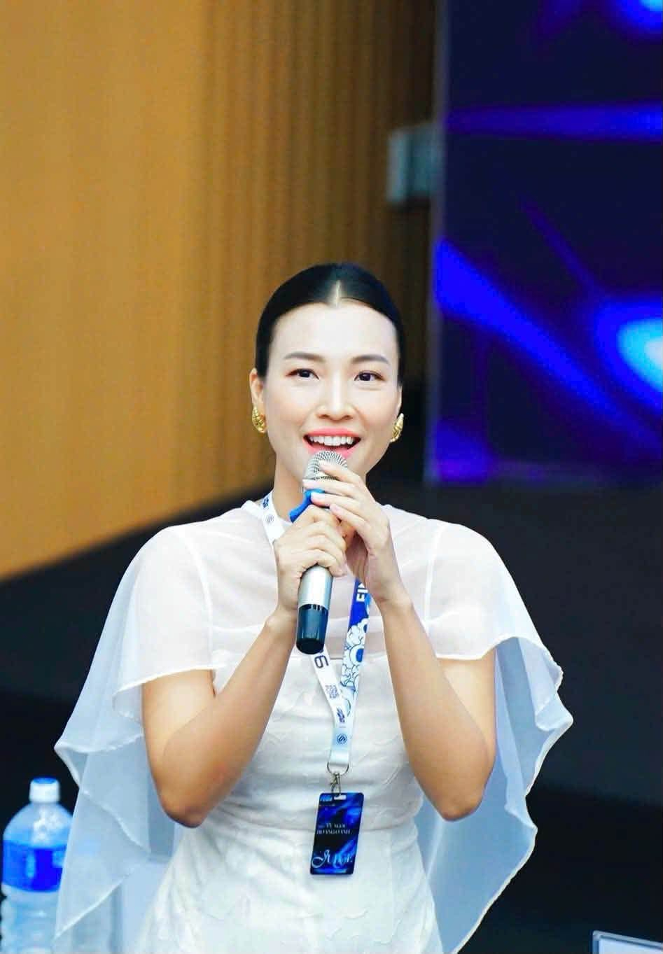 MC Hoàng Oanh (Ảnh: FBNV)