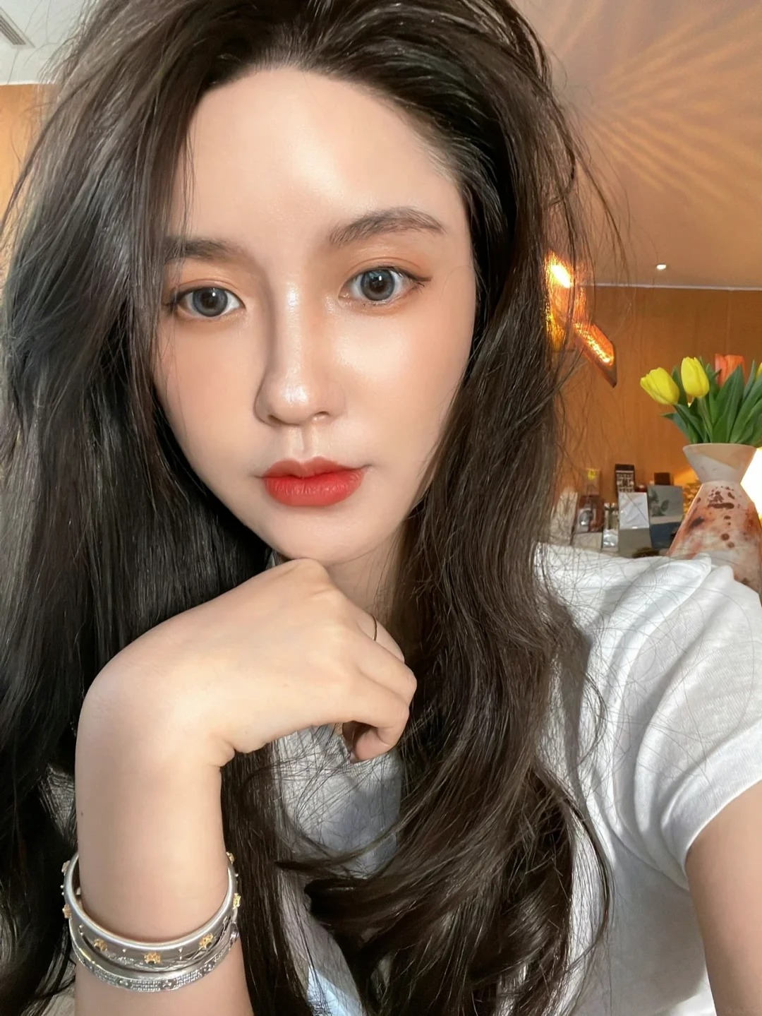 Mỹ nhân SN 1988 “cặp” đại gia, nổi loạn đòi danh phận khiến vợ chủ tịch phải lên tiếng dằn mặt