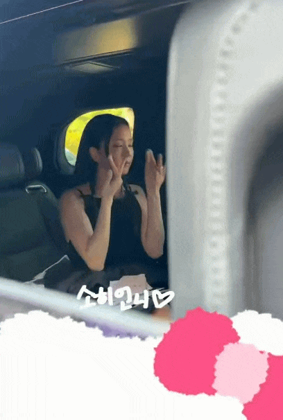 Jisoo liên tục xin lỗi, bật khóc tại sự kiện 10 năm: Dấu chấm hết cho BLACKPINK?
