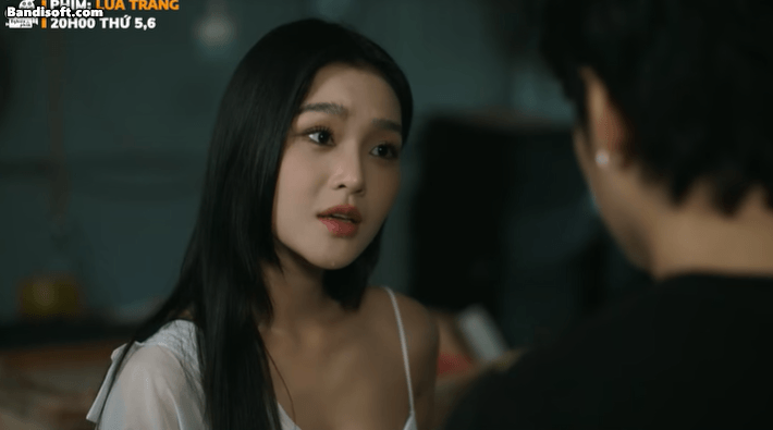 Hot rần rần mỹ nhân có gương mặt bướng nhất Vbiz: Càng ngông càng cuốn, độ sexy thì khỏi bàn