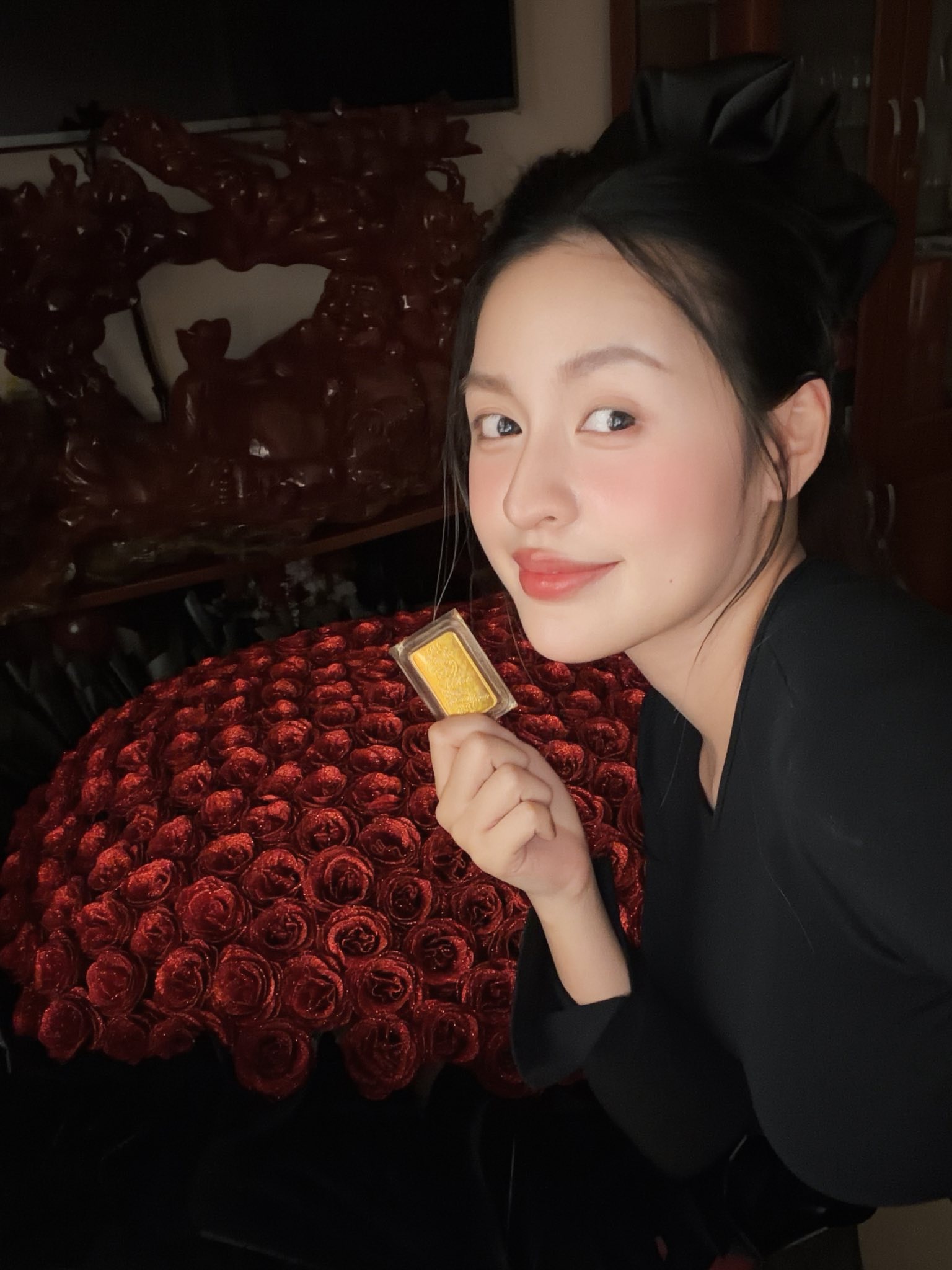 Cô nàng có cuộc sống viên mãn, được chồng cưng chiều