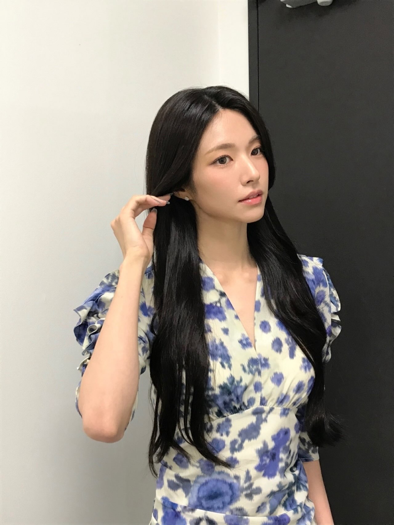 Nữ thần phim Hàn mới chiếu: Thà mất trí nhớ chứ không mất visual, tủ đồ cũng bén chẳng kém gương mặt