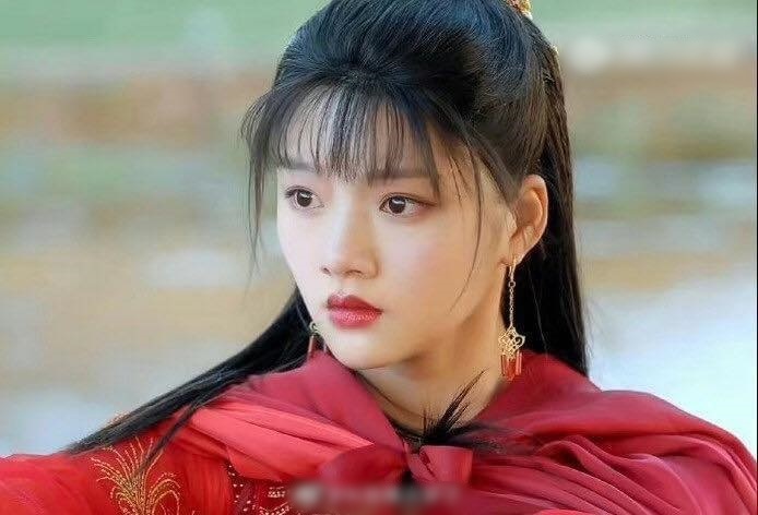 Mỹ nhân 2004 dạy cho Dương Tử, Địch Lệ Nhiệt Ba một bài học