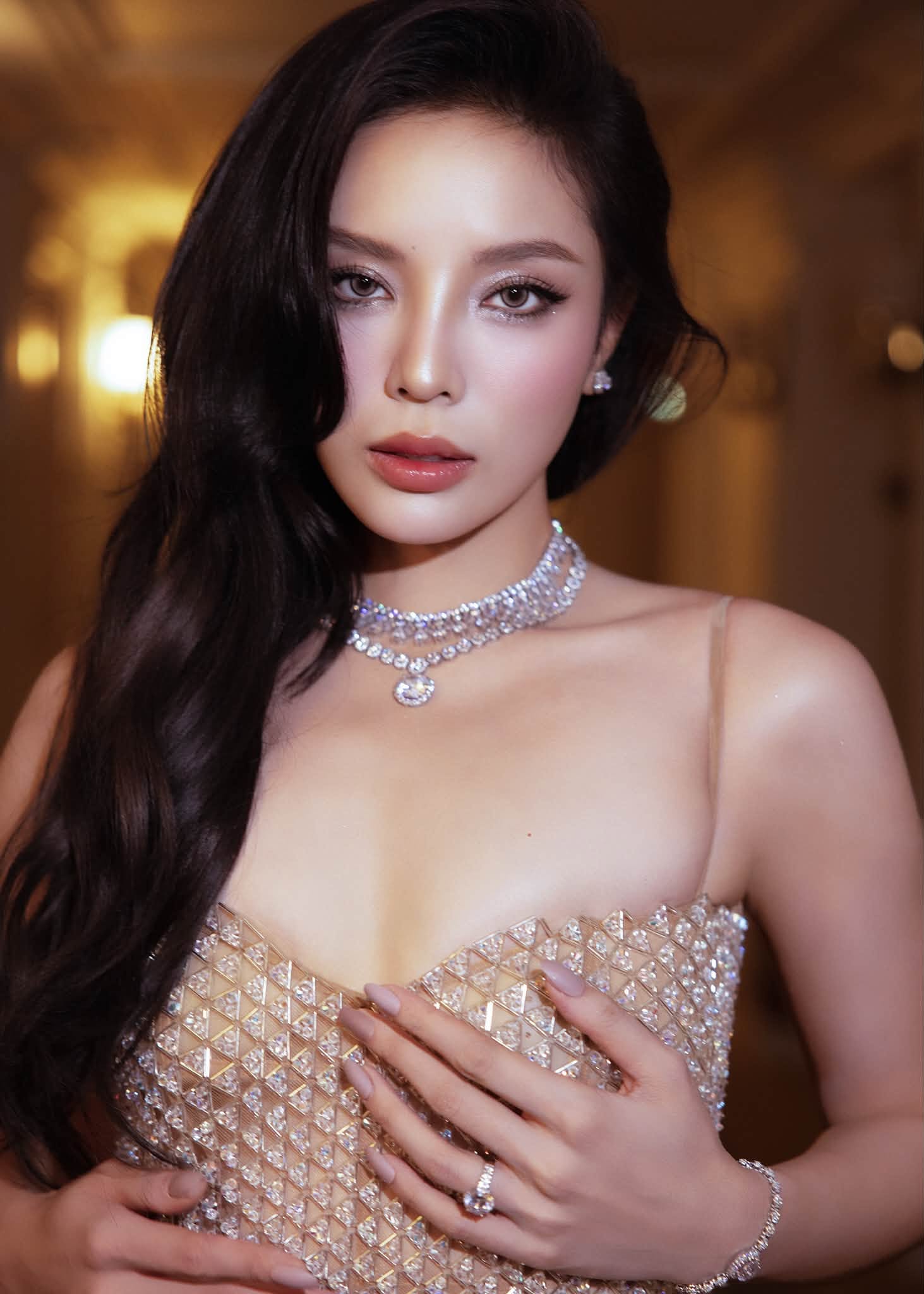 Đã tìm ra mỹ nhân cổ trang Việt sang chảnh vô đối, đến Trấn Thành cũng phải khen “cô ấy không thể đóng vai nghèo”