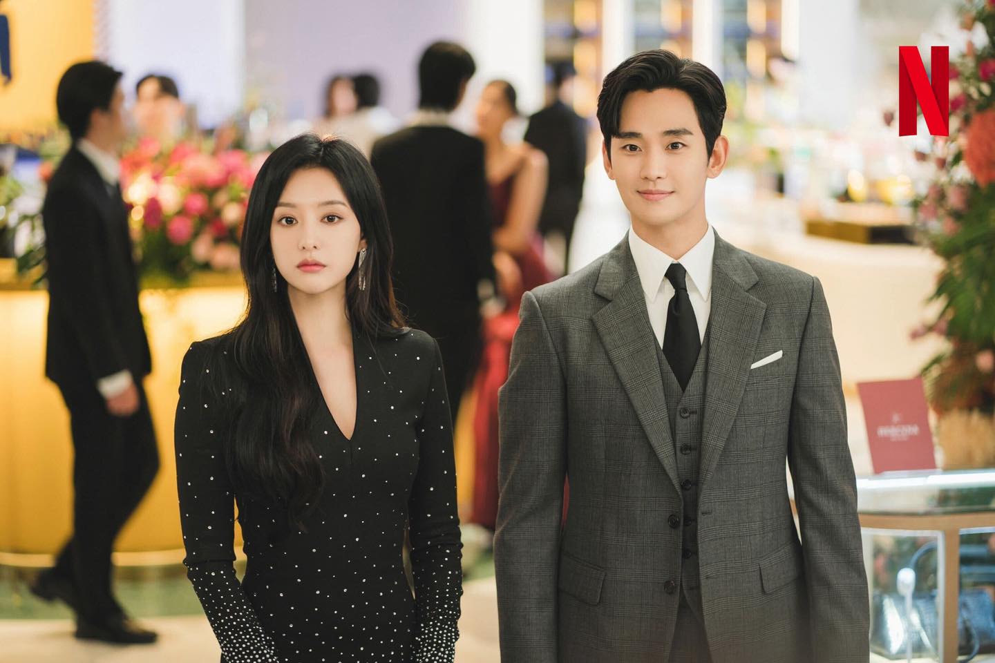 Kim Soo Hyun đã rơi xuống đáy vực
