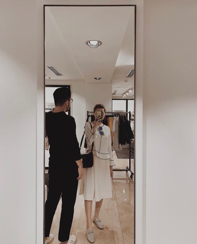 Sau đám cưới, Vũ. và Hằng Nguyễn tiếp tục duy trì cuộc sống khá kín tiếng. Ảnh: FBNV