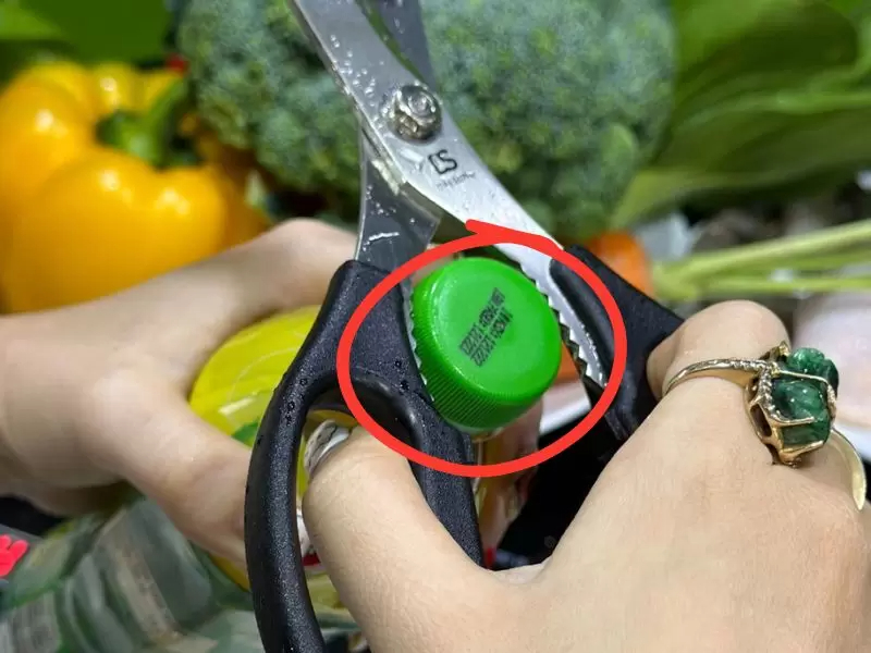 Tại sao kéo thường có đường răng cưa? Nhiều người đang bỏ phí công dụng