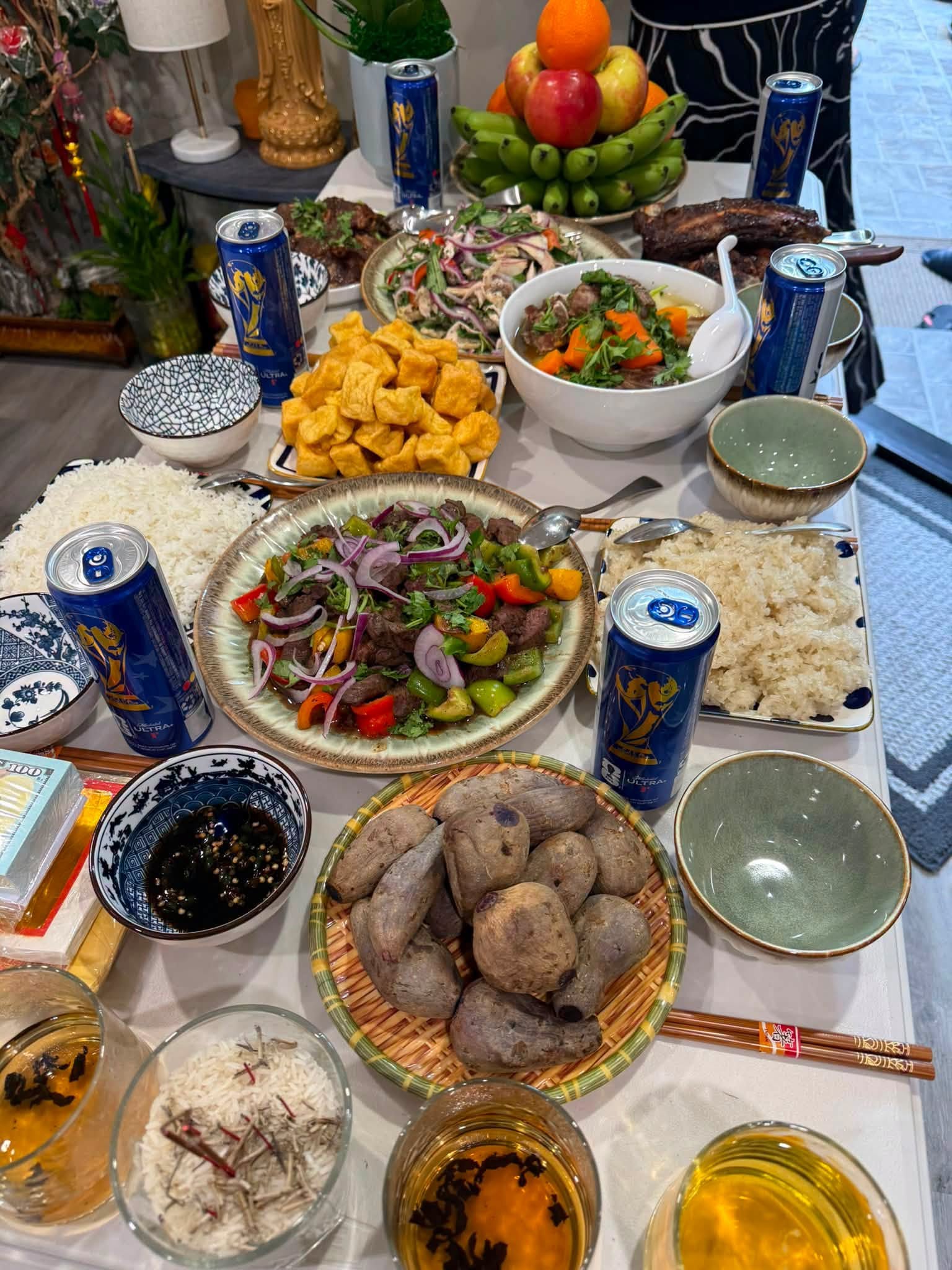 Năm 2013, ca sĩ thông báo bố qua đời sau thời gian bệnh nặng. Ảnh: FBNV
