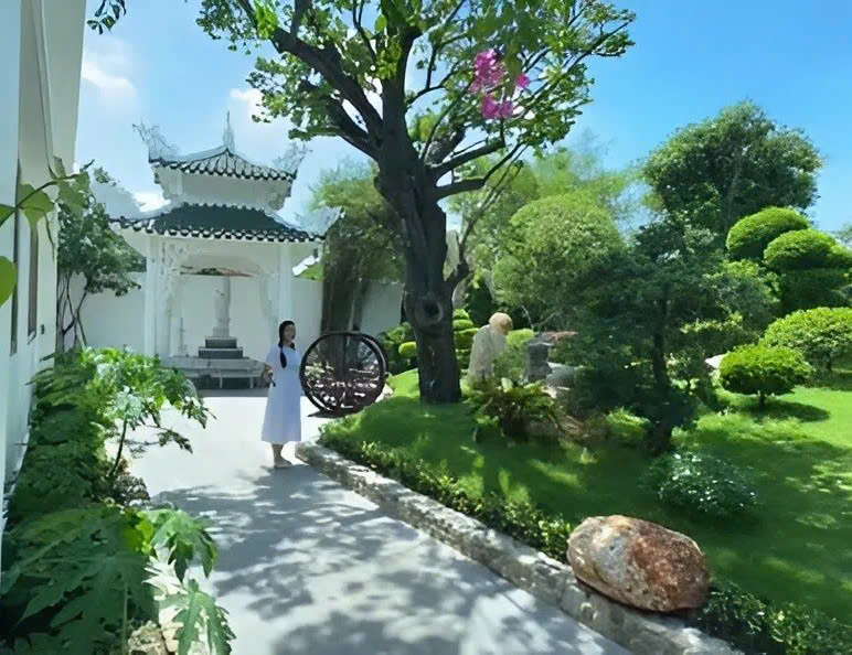 Tổ ấm rộng rãi của nữ diễn viên thường xuyên được cô chia sẻ trên trang cá nhân. Ảnh: Tổng hợp