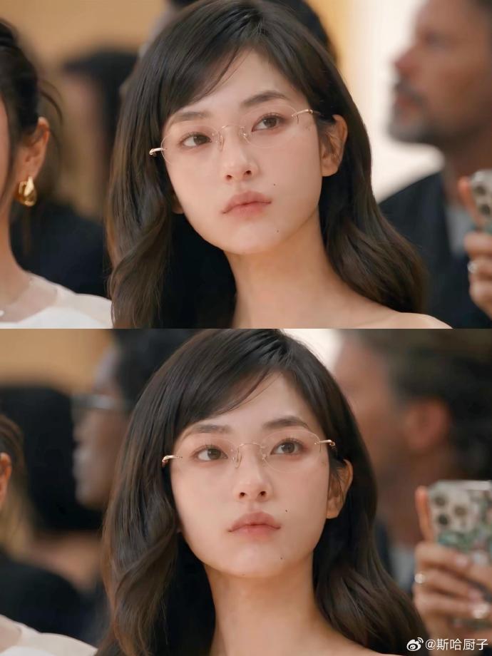 Cả showbiz không ai làm lại mỹ nhân này: Xuất hiện 1 phút nhận cát xê 1 tỷ, nhan sắc không có thật trên đời