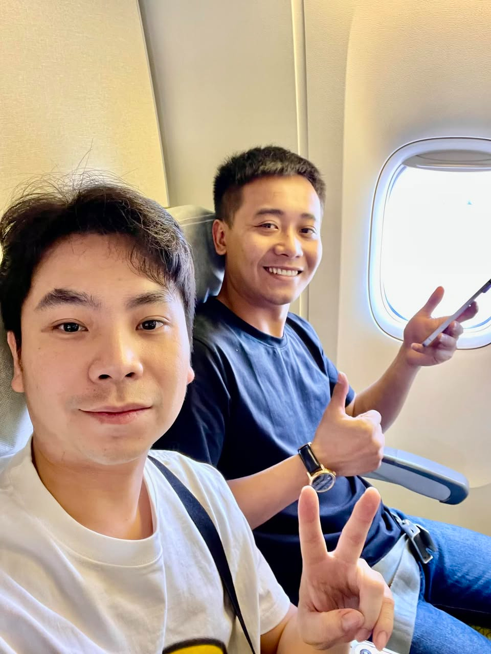 Nam Hoàng và Quang Linh Vlogs