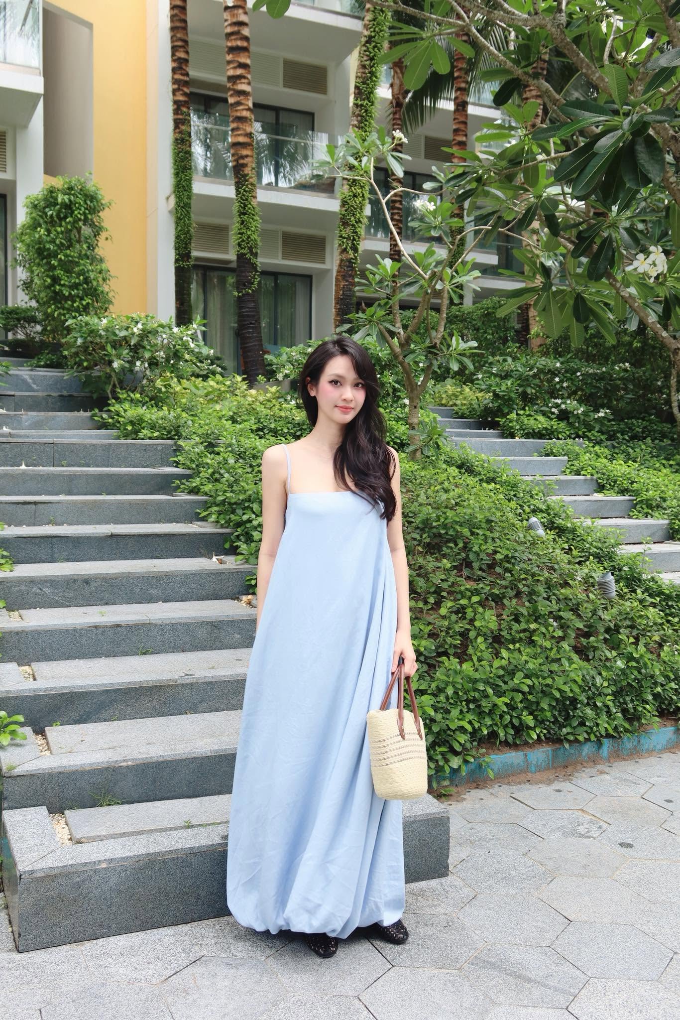 Vũ Thuý Quỳnh còn vướng nghi vấn đang mang thai khi liên tục để lộ vòng 2 lớn đáng ngờ. Ảnh: FBNV