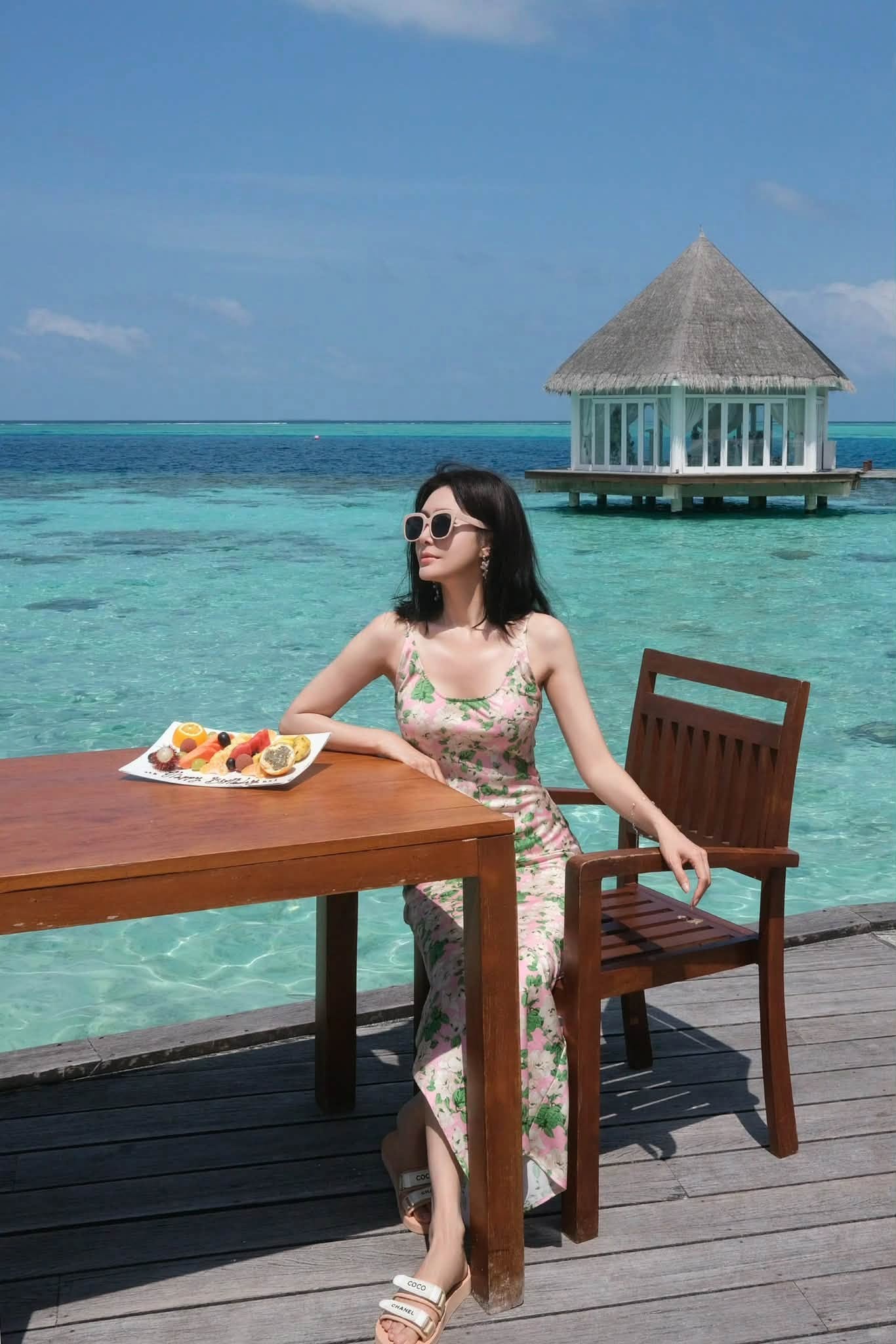 Đại mỹ nhân showbiz 47 tuổi vẫn đẹp hoàn hảo, body nuột nà mặc gì cũng sang