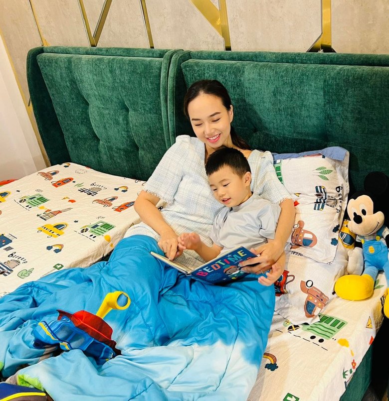 Mỹ nhân Việt bỏ hào quang showbiz, ở ẩn nuôi con trong biệt thự trăm tỷ