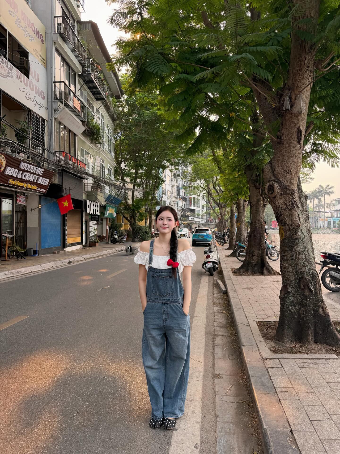 Mỹ nữ bị “phong ấn nhan sắc” trong phim giờ vàng VTV: Ngoài đời xinh gấp 10 lần, gu thời trang siêu cuốn