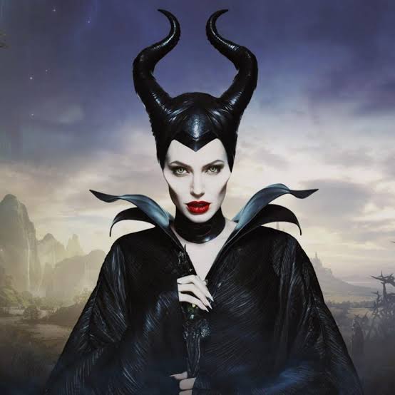 Gợi nhớ đến Maleficent huyền thoại